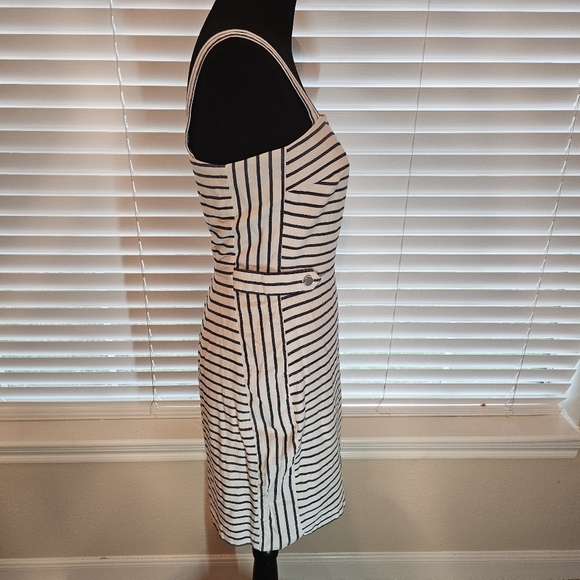 Banana Republic Striped Navy Blue and White Dress Size 6 - Picture 3 of 8